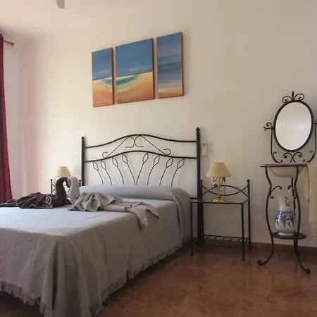 דירה Playa Malvarrosa, *
